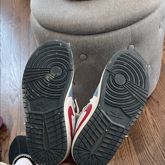 Nike Air Jordan Low Blue and White Sneakers - Picture 6 of 8